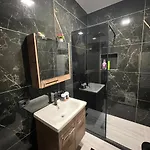 Ada's Delijorgji Apartamento *